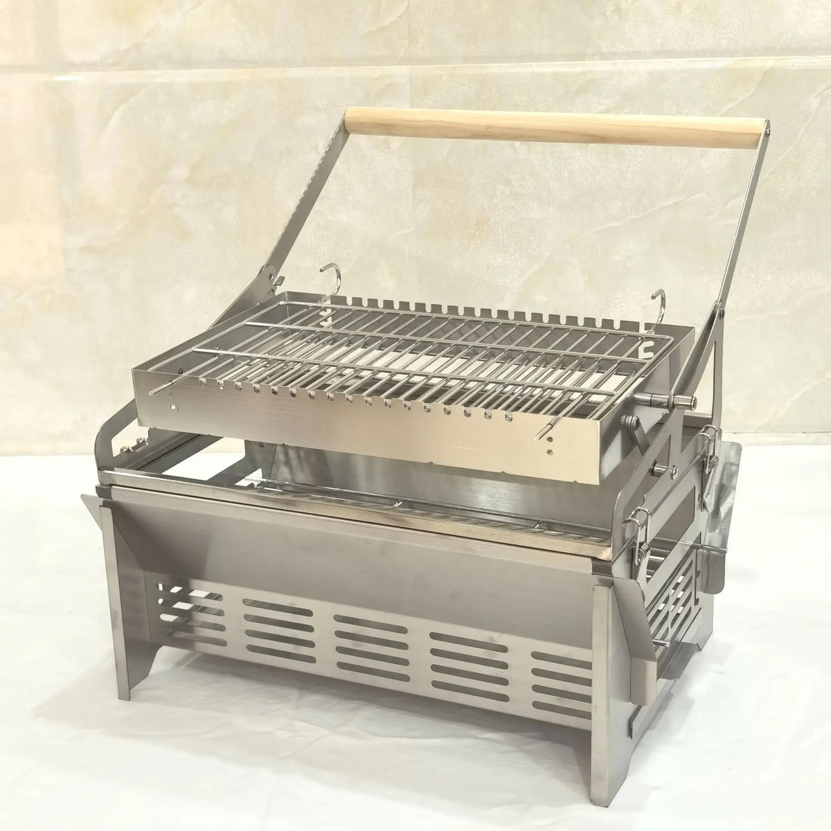 Foldable Charcoal BBQ Grill with Detachable Grate – Outdoor Use Only