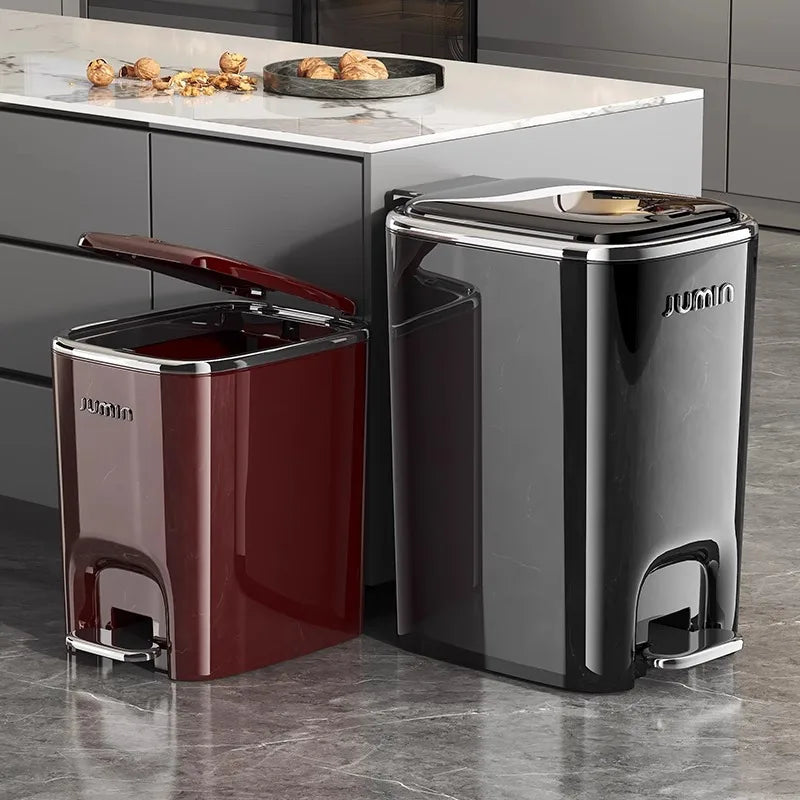 Pedal Waste Bin with Lid – Plastic
